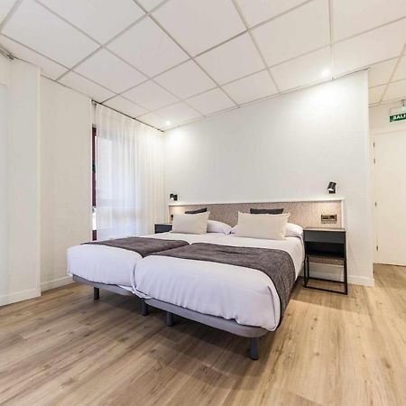 Auditorio Rooms Boutique Oviedo Bagian luar foto