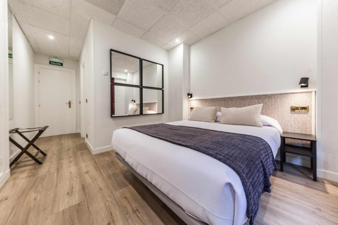 Auditorio Rooms Boutique Oviedo Bagian luar foto
