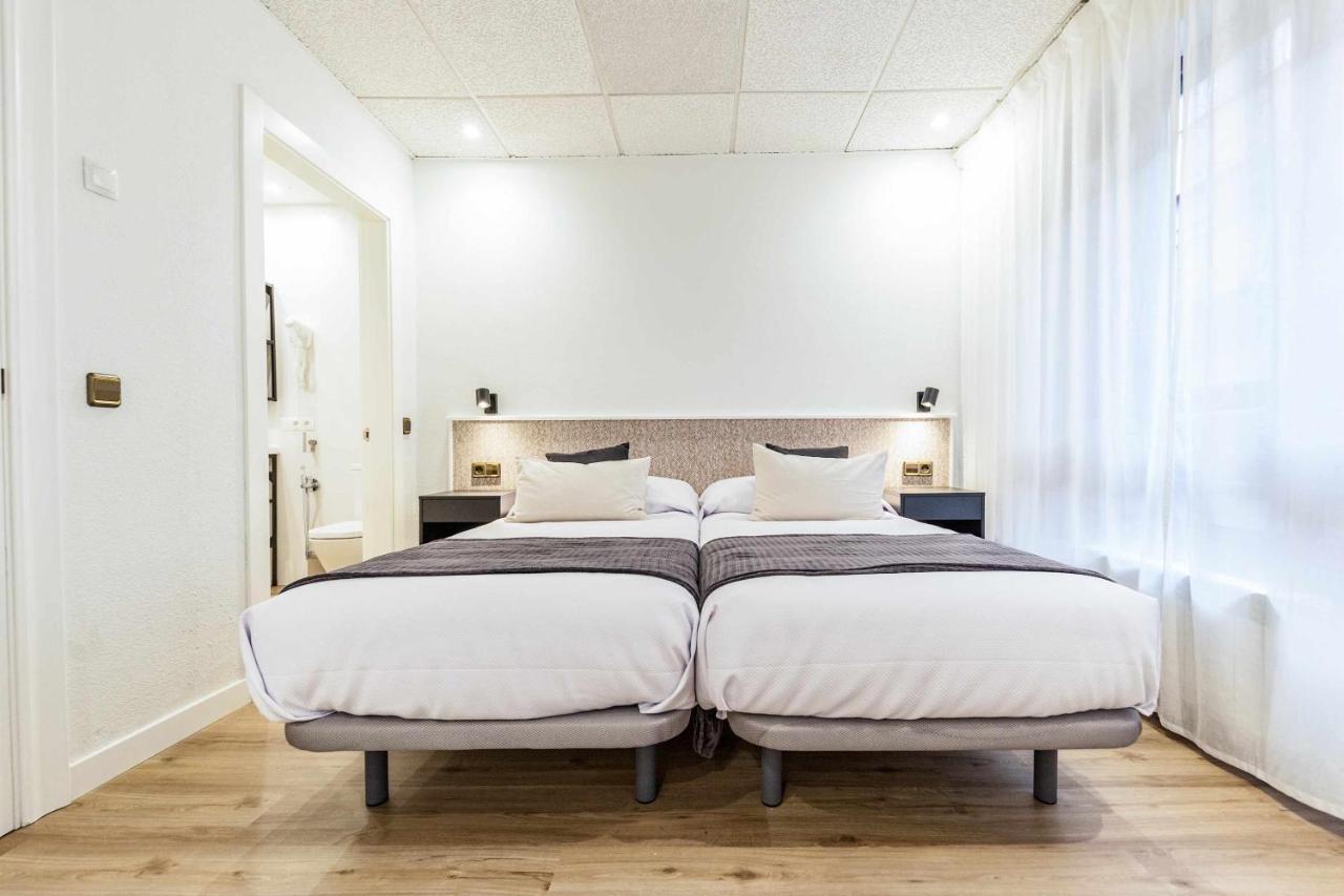 Auditorio Rooms Boutique Oviedo Bagian luar foto